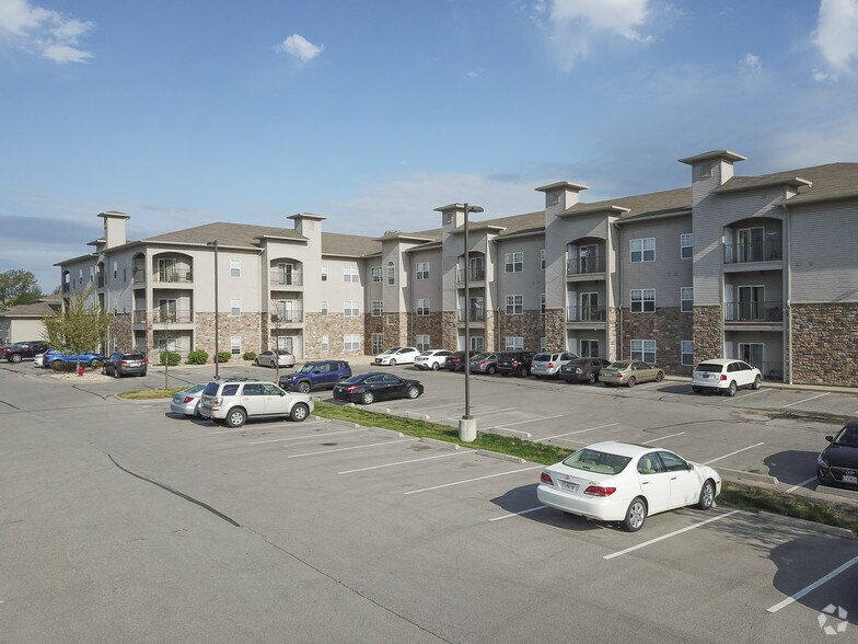 More Photos Of 630 NW Yennie St, Grain Valley Apartments For Lease
