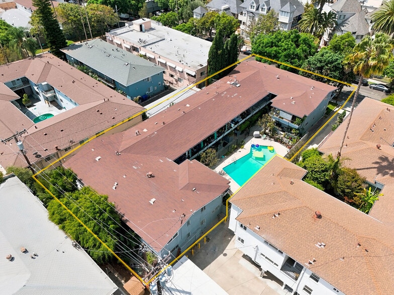 More Photos Of 1218 N Laurel Ave, West Hollywood Apartments For Sale