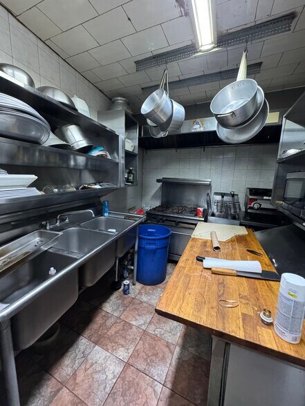 More Photos Of 294 Broadway, Brooklyn Apartments For Lease