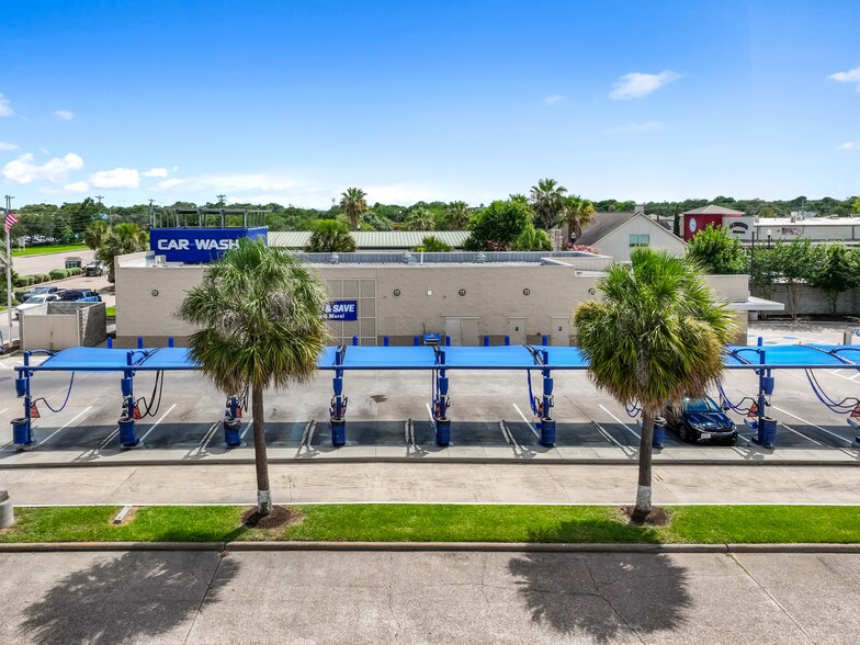 More Photos Of 300 W Parkwood Ave, Friendswood Carwash For Sale