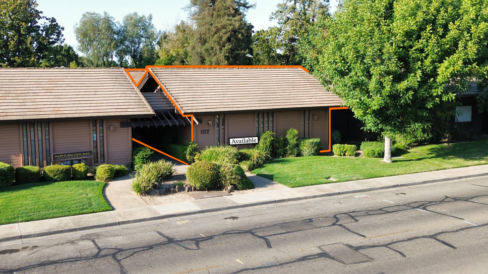 Primary Photo Of 1117A W Tokay st, Lodi Medical For Sale