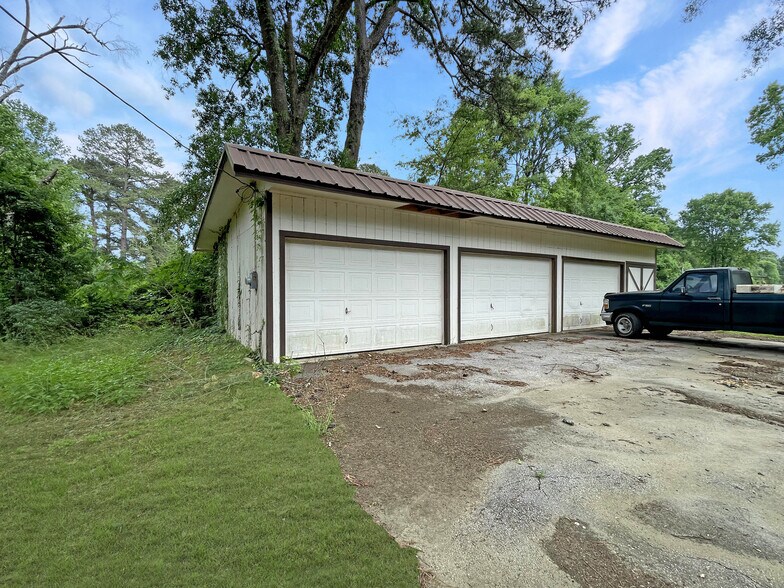 More Photos Of 2369 Texas State Highway 63 W, Jasper Industrial For Sale