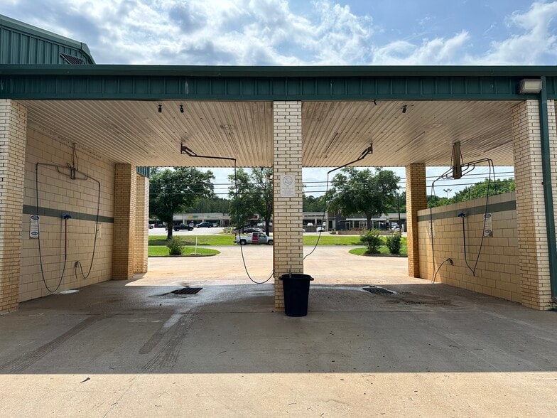 More Photos Of 600 Highway 110 N, Whitehouse Carwash For Sale