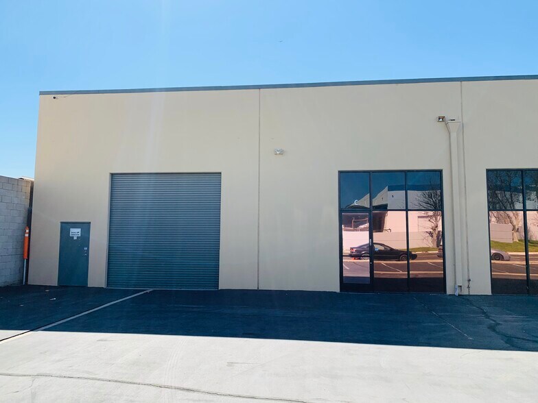 More Photos Of 13921 Sycamore Way, Chino Warehouse For Lease