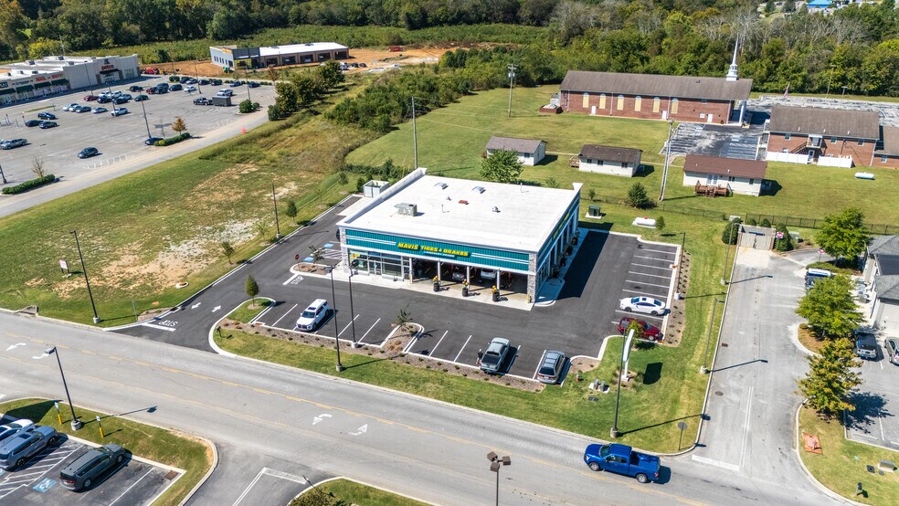 More Photos Of 70 Parkway Dr, Fort Oglethorpe Auto Repair For Sale