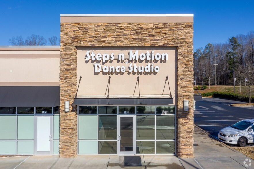 More Photos Of 8394 Charlotte Hwy, Fort Mill Fast Food For Lease