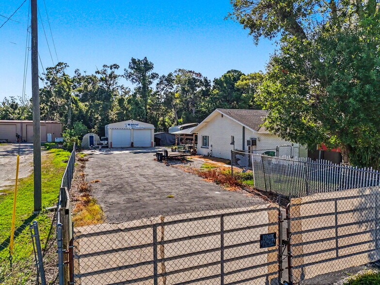 More Photos Of 7813 Leo Kidd Ave, Port Richey Flex For Sale