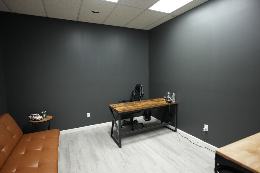 More Photos Of 38 Church St, Patchogue Loft Creative Space For Lease