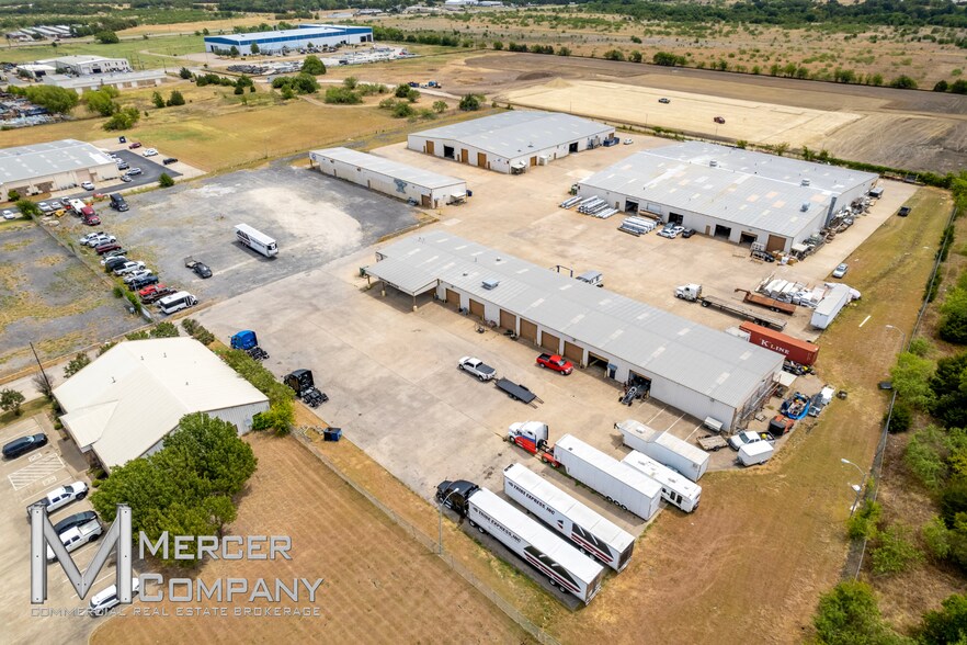 More Photos Of 225 Metro Dr, Terrell Unknown For Lease