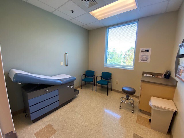 More Photos Of 3754 Highway 90, Pace Medical For Lease