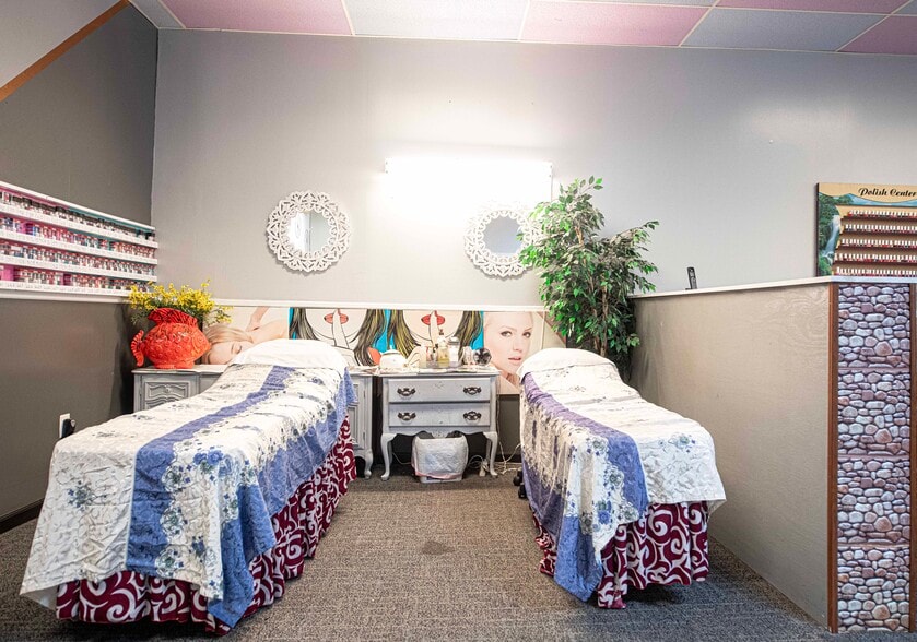 More Photos Of 3217 Greenmount Ave, Baltimore Storefront For Sale