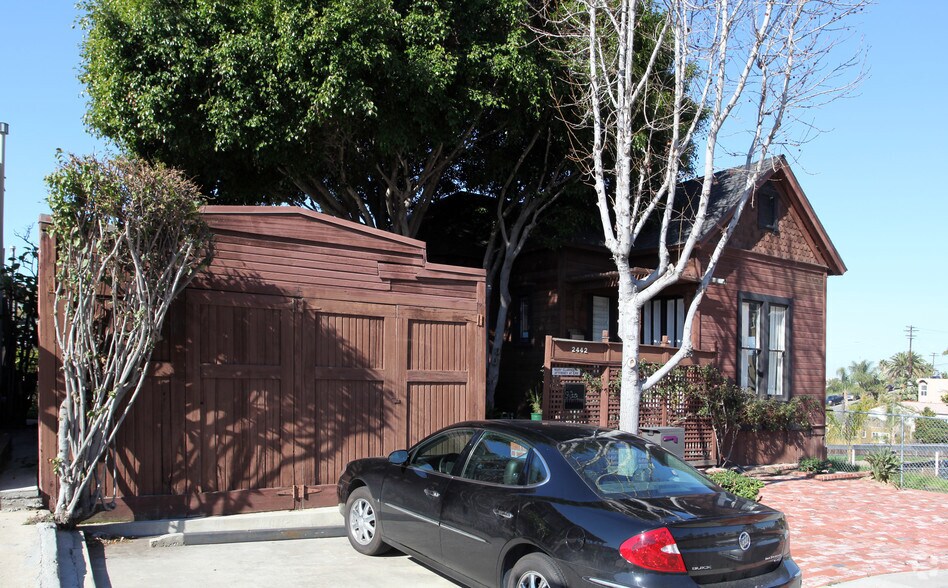 More Photos Of 2442 State St, San Diego Office For Lease