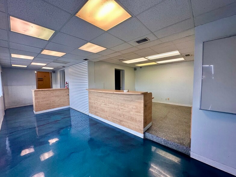 More Photos Of 624 W State Road 84, Fort Lauderdale Medical For Sale