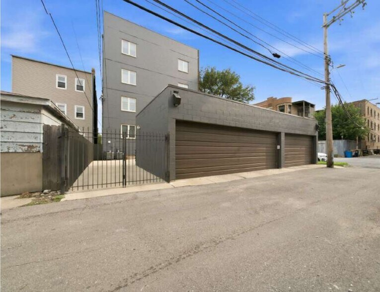 More Photos Of 2835 W Division St, Chicago Apartments For Sale