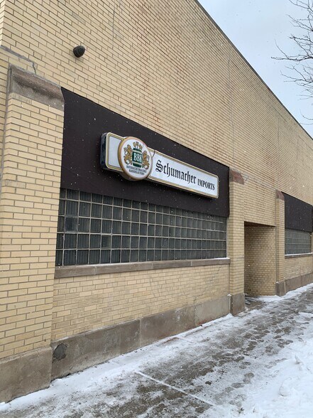 More Photos Of 4507-4515 N Kedzie Ave, Chicago Warehouse For Sale