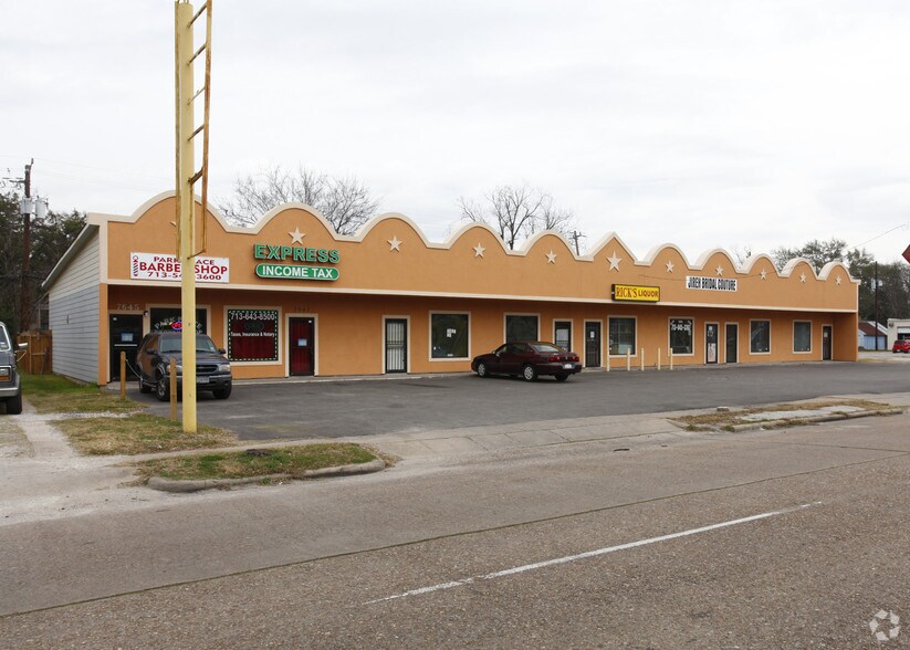 More Photos Of 7645-7661 Park Place Blvd, Houston Restaurant For Sale