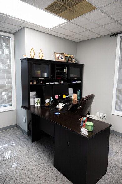 More Photos Of 6373 Kittyhawk Commons Blvd, Dayton Office For Lease