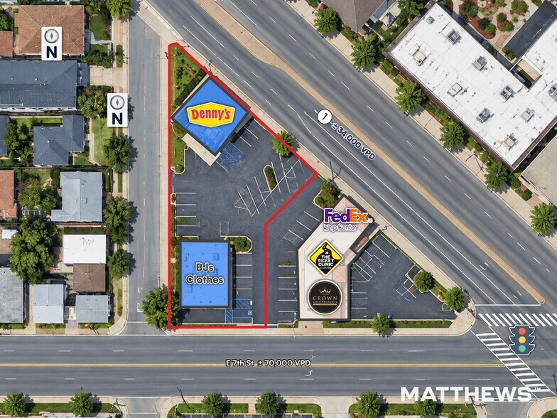 More Photos Of 5570 E Pacific Coast Hwy, Long Beach General Retail For Sale