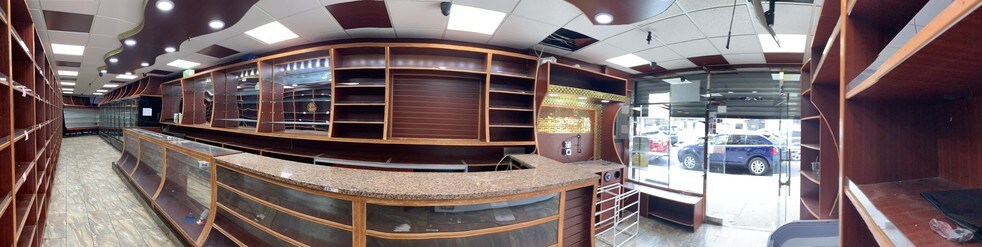 More Photos Of 882 Dekalb Ave, Brooklyn Restaurant For Lease