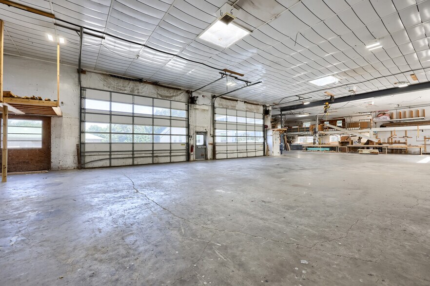 More Photos Of 197 Pencroft Dr N, Holtwood Industrial For Sale