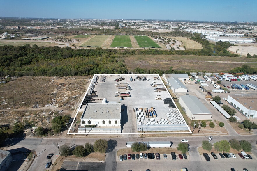 More Photos Of 2151 Manana Dr, Dallas Truck Terminal For Sale