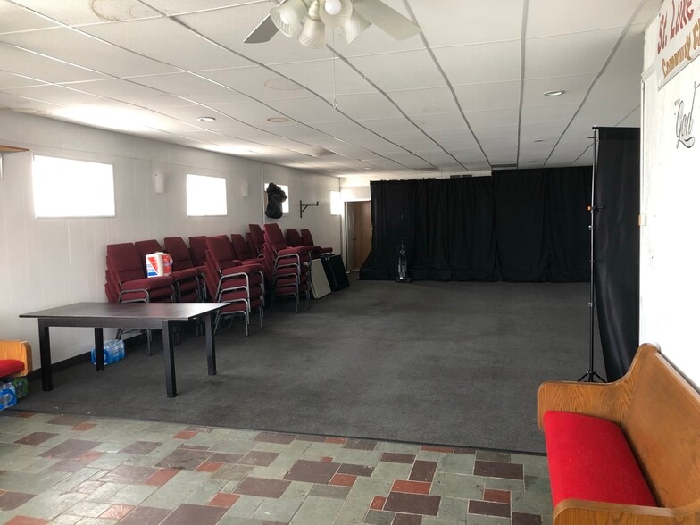 More Photos Of 9559 Greenfield St, Detroit Religious Facility For Sale