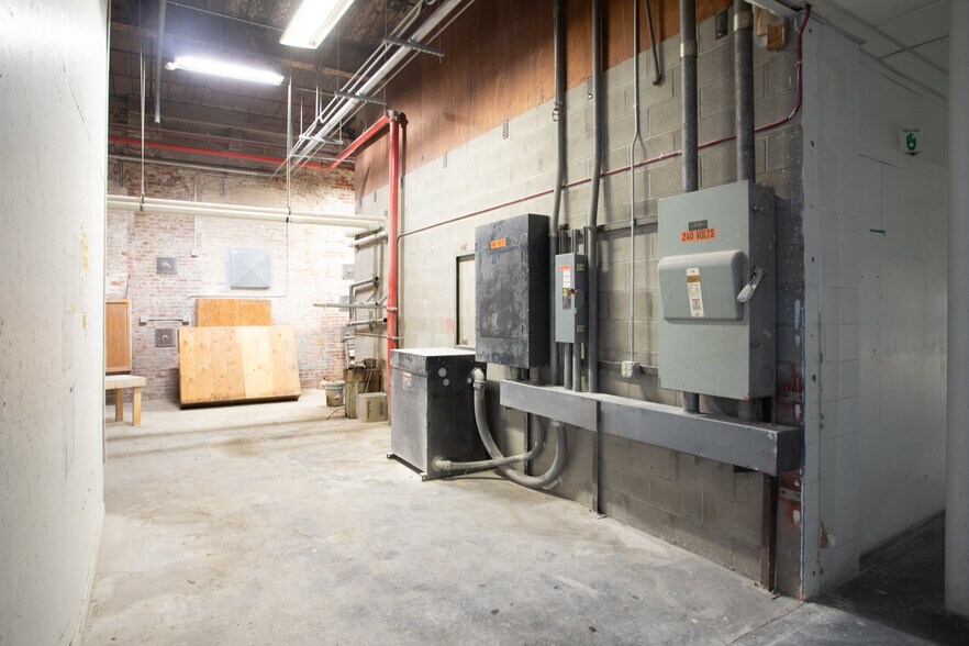 More Photos Of 63 Water St, Fall River Warehouse For Lease