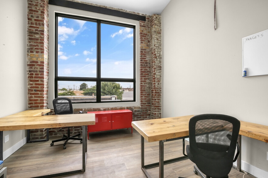 More Photos Of 3317-3341 Gaul St, Philadelphia Service For Sale