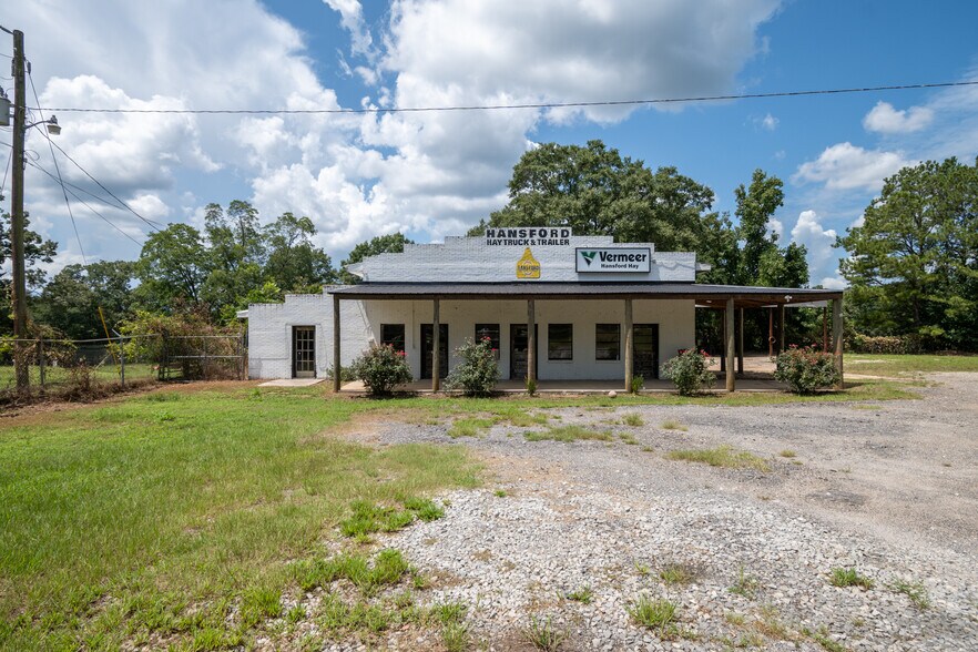More Photos Of 577 Main st, Lexington Flex For Sale