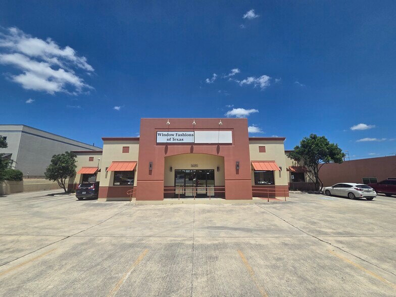More Photos Of 16151 College Oak Dr, San Antonio Showroom For Sale
