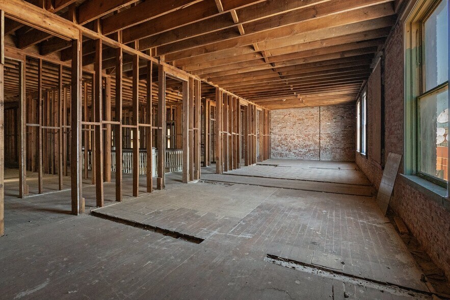 More Photos Of 115 S Jefferson St, Spokane Apartments For Lease