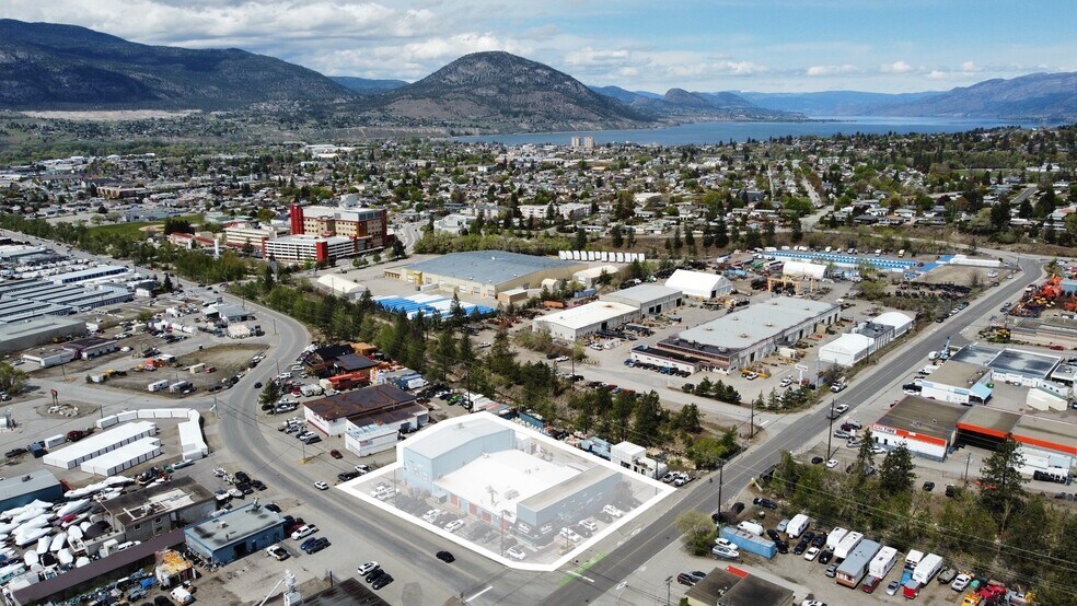 More Photos Of 559 Okanagan Av E, Penticton Manufacturing For Sale