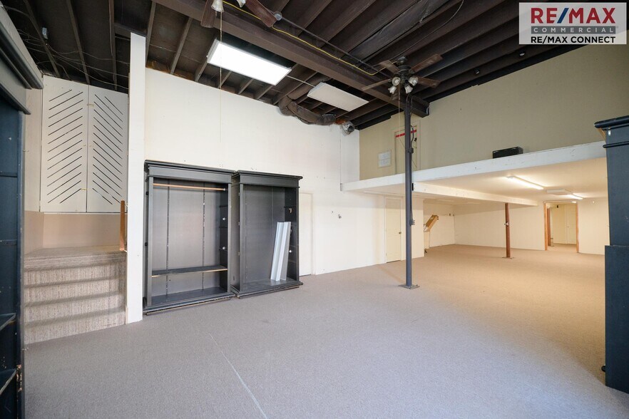 More Photos Of 5333 George Washington Mem Hwy, Yorktown Freestanding For Sale