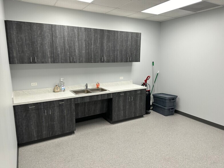 More Photos Of Beltway 8 & SH 249, Houston Unknown For Lease