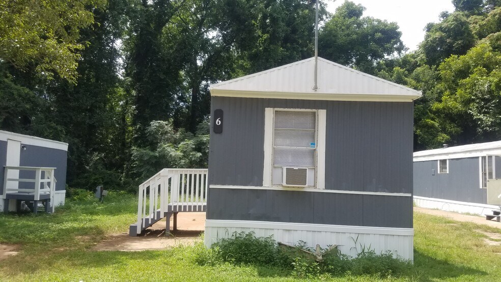 12 Dempsey St, Greenville, SC 29605 Manufactured Housing Mobile Home