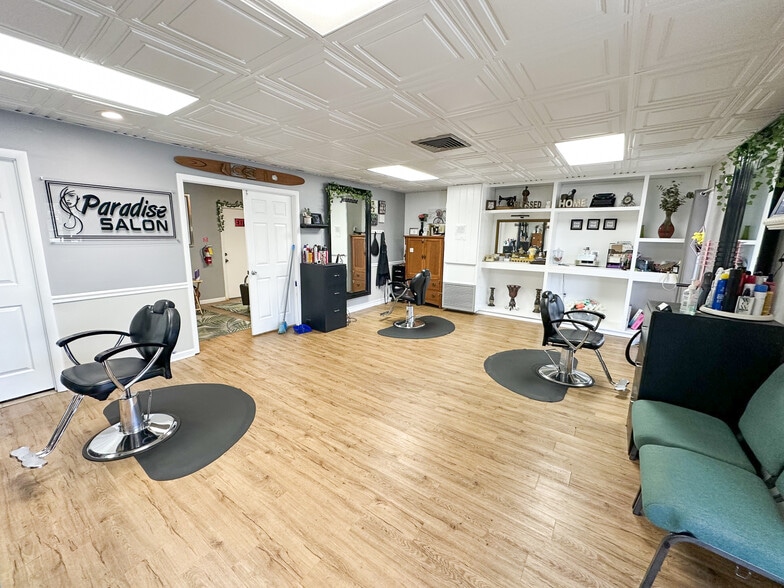 More Photos Of 101 Overlook Dr, Winter Haven Storefront Retail Residential For Sale