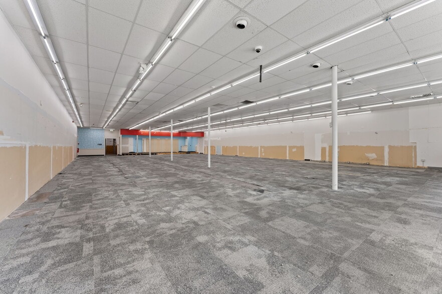 More Photos Of 884 Washington St, Braintree Freestanding For Sale