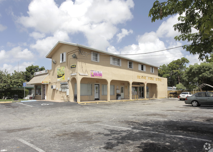 Primary Photo Of 2001-2101 NW 21st Ave, Fort Lauderdale Convenience Store For Sale