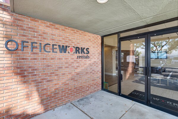 More Photos Of 5666 Seminole Blvd, Seminole Office For Lease