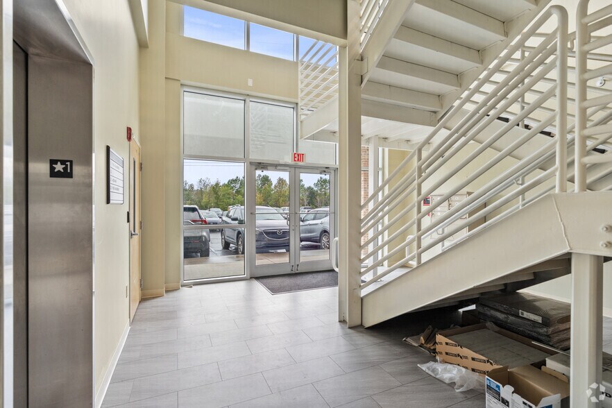 More Photos Of 2033 Corporate Dr S, Wilmington Office For Sale