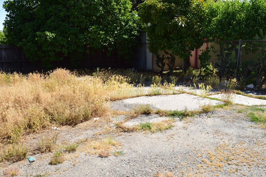 More Photos Of 128 E Sonora St, Stockton Freestanding For Sale