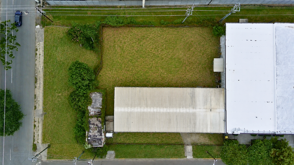 More Photos Of 918 E Broad St, Savannah Warehouse For Sale