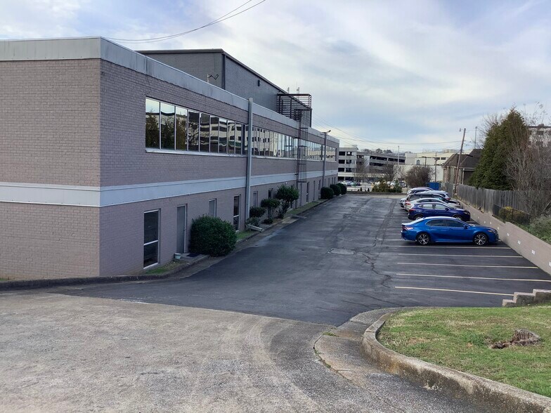More Photos Of 2006 Franklin St SE, Huntsville Medical For Lease