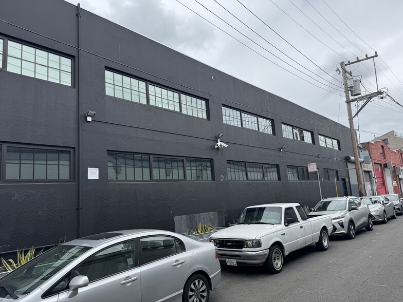 Primary Photo Of 1425 Folsom St, San Francisco Bar For Sale