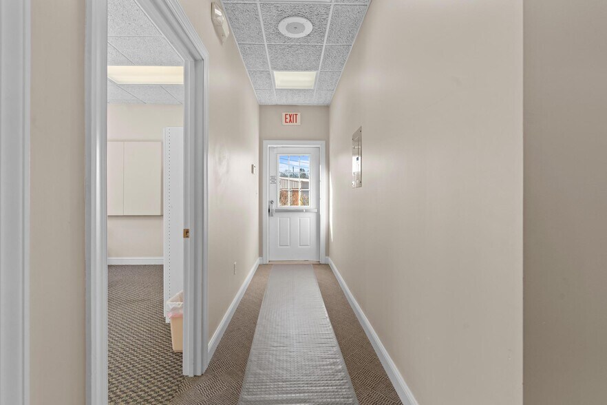 More Photos Of 6540 Brevard Rd, Etowah Office For Sale