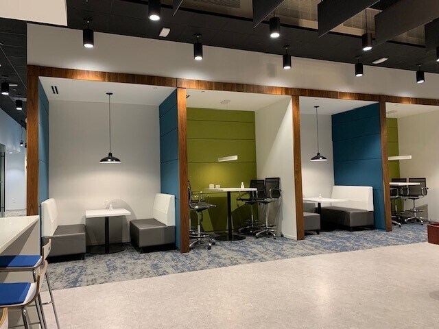 More Photos Of 300 Park Blvd, Itasca Office For Lease