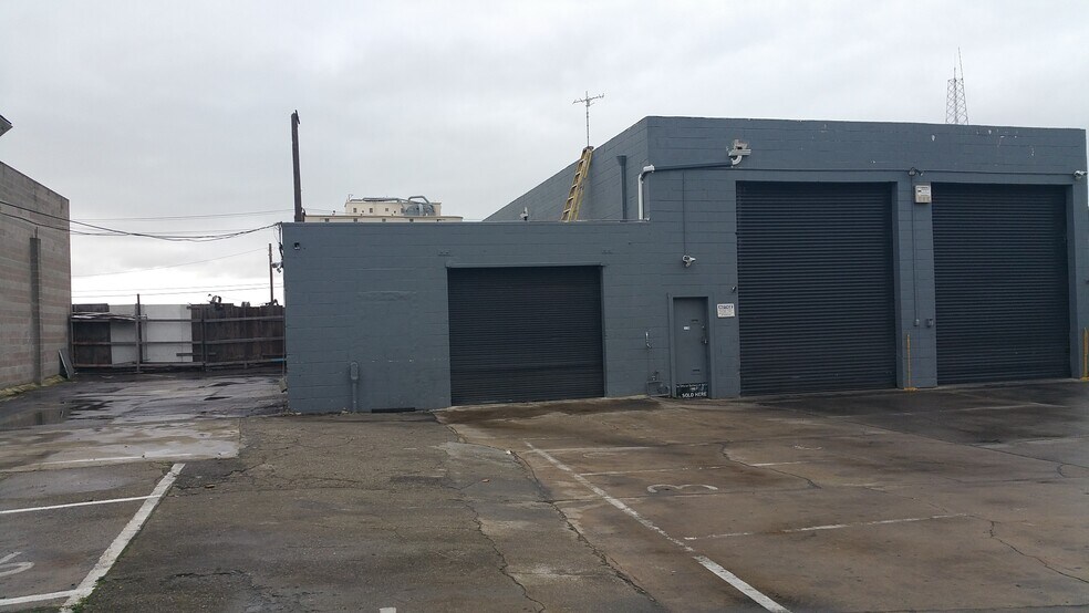 More Photos Of 435 23rd Ave, Oakland Warehouse For Lease