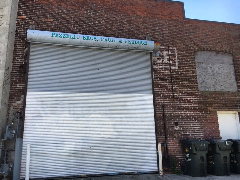 More Photos Of 369 Bank St, New London Storefront Retail Residential For Sale