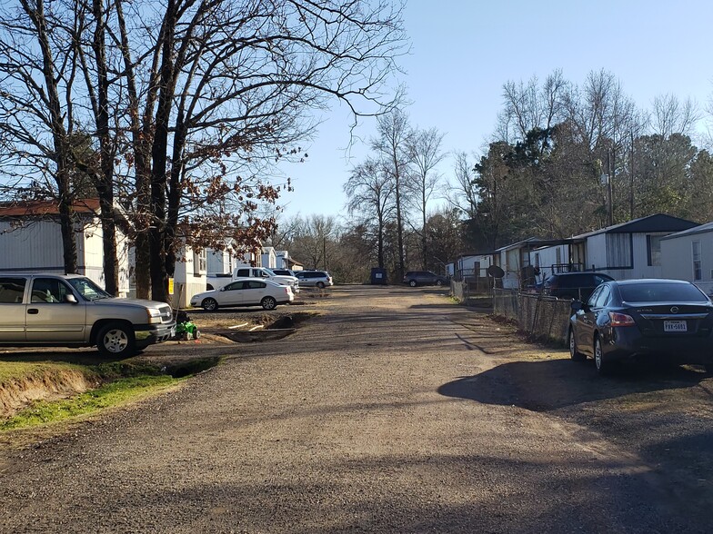 Primary Photo Of 5520 Condor Rd, Gilmer Manufactured Housing Mobile Home Park For Sale