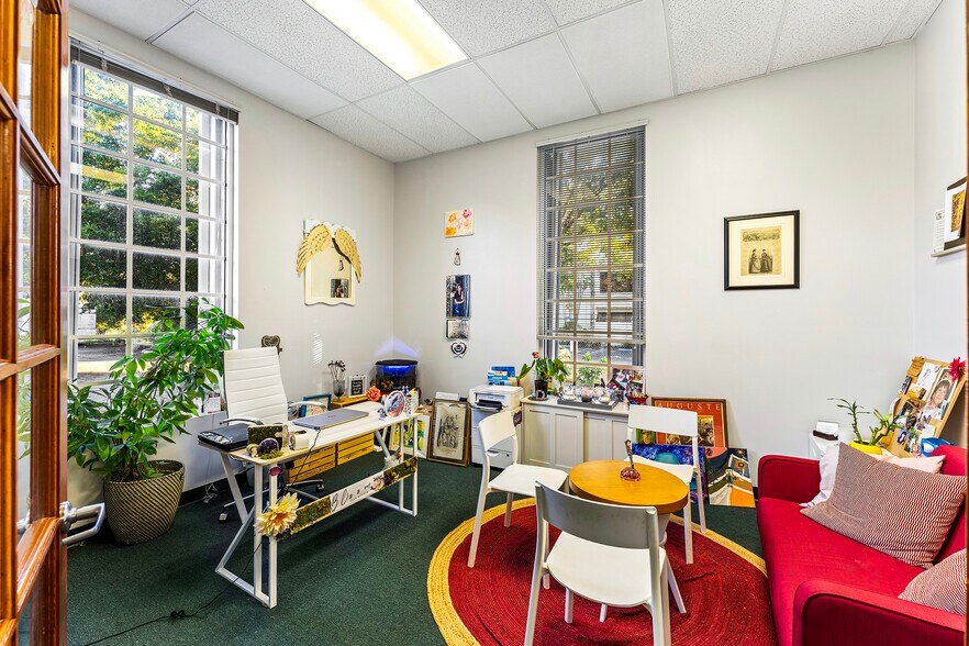 More Photos Of 15165 NW 77th Ave, Miami Lakes Medical For Lease